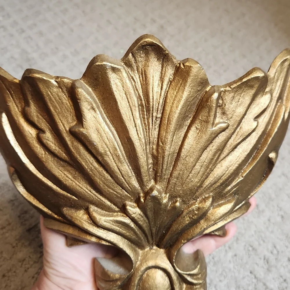 Vintage Hoda Hollywood Regency Mid-Century Golden Wall Pocket Cast Aluminum